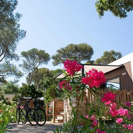 Campsite Le Camp Du Domaine